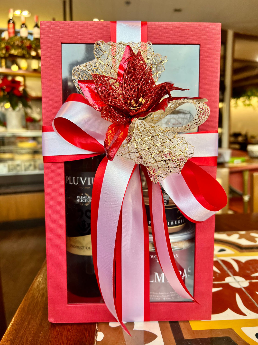 Wine & Charcuterie Gift Box